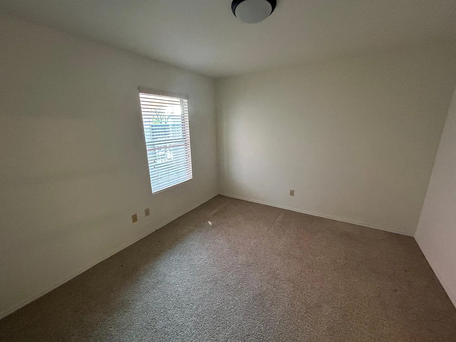 3 bed, 1477 sqft, $1,850 — Photo 4
