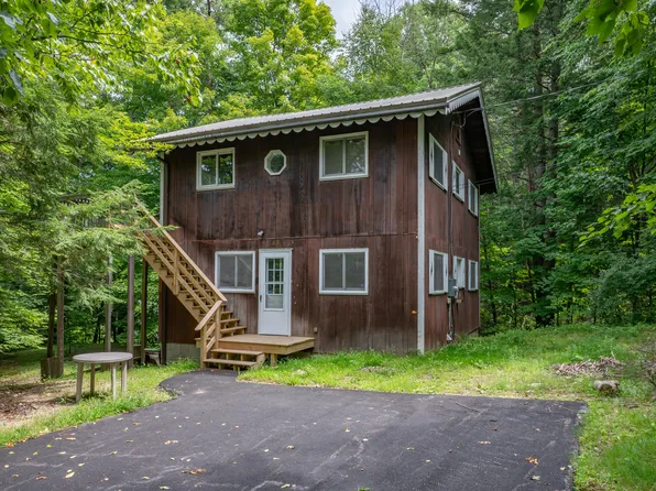 51 White Birch Dr, Gilford, NH 03249