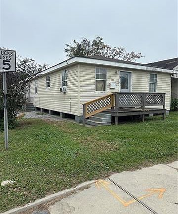 2nd image of 400-402 Thayer St