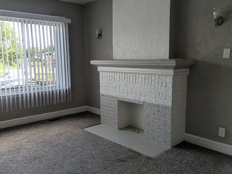 3825 Waverly St #1 — Photo 2
