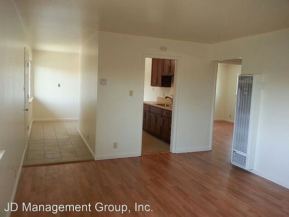 3rd image of 20188 Wisteria St APT 8