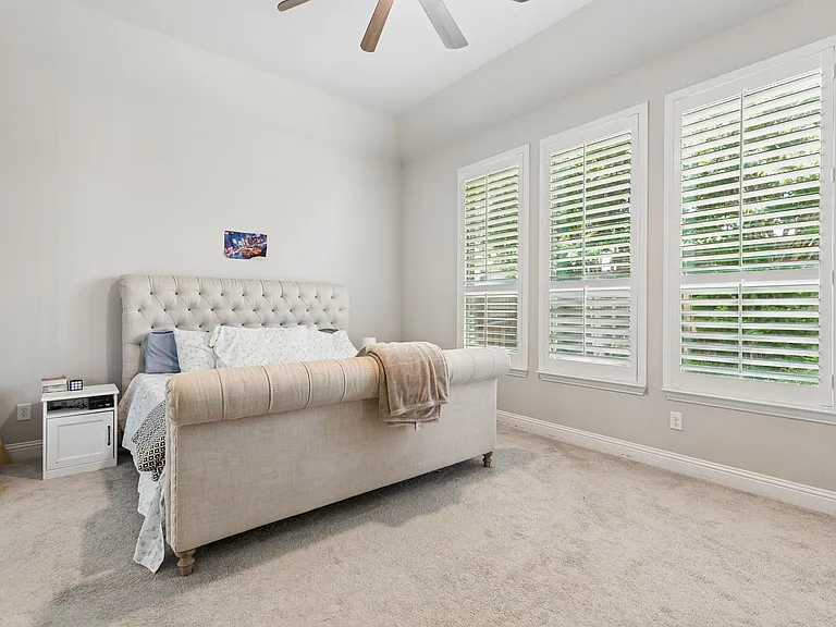 3028 Dustywood Dr — Photo 31