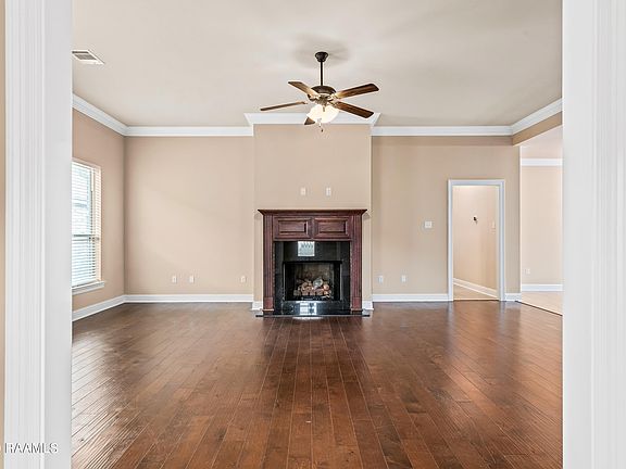 3rd image of 233 Rosemary Pl