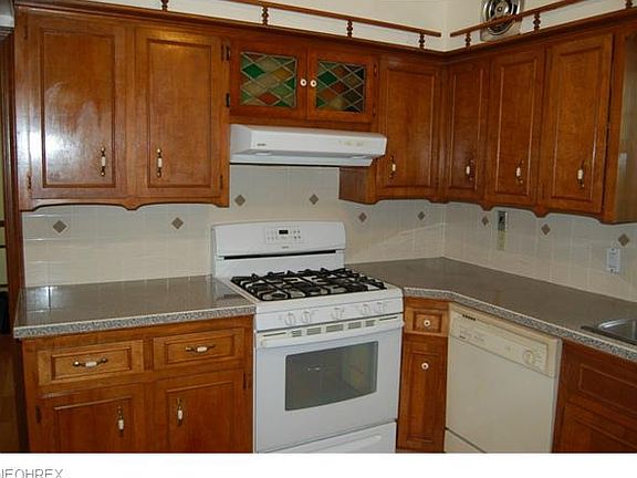 3rd image of 587 San Moritz Dr