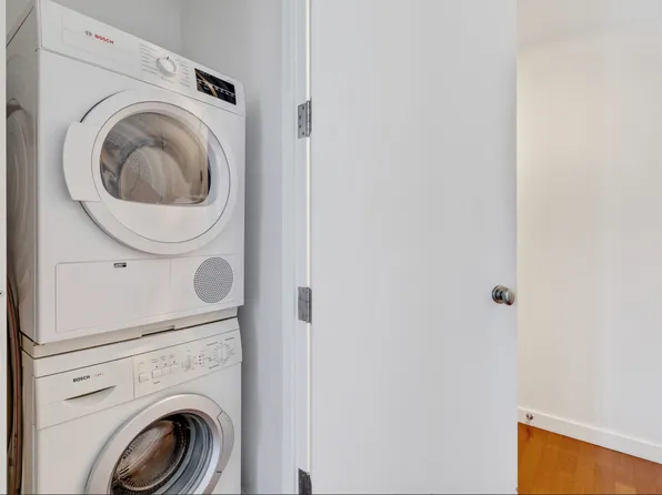 1600 Broadway image 6 of 8