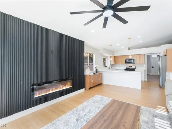 1937 Fan Fare Dr, North Las Vegas, NV 89032