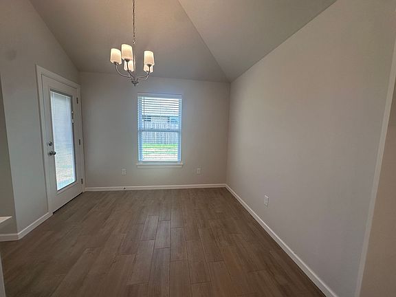 4th image of 4021 Caraway Ln