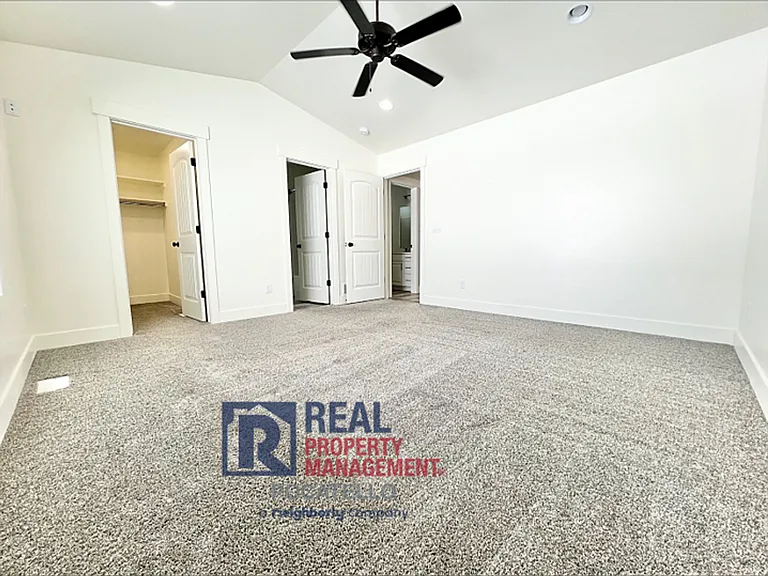 1620 Petersburg Dr — Photo 24