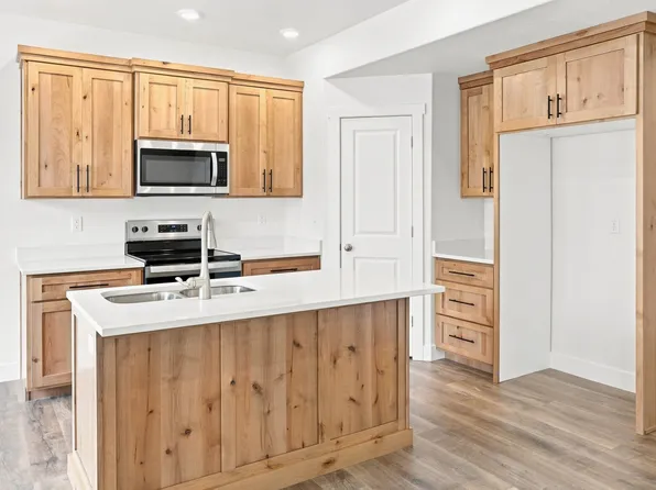 817 S 270 E #4, Smithfield, UT 84335