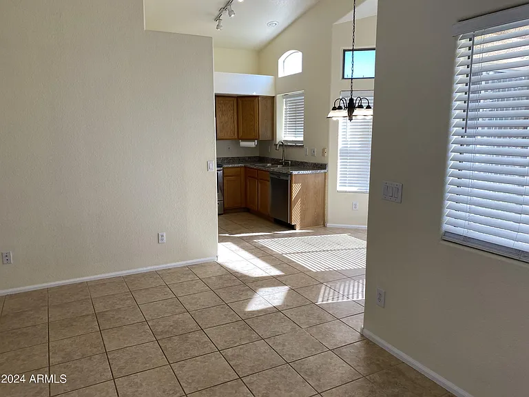 11519 E Persimmon Ave — Photo 5