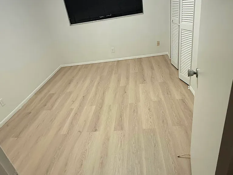 601 Pine Dr #104 — Photo 9
