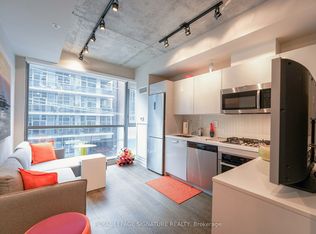 39 Brant St #316, Toronto, ON M5V 0M8