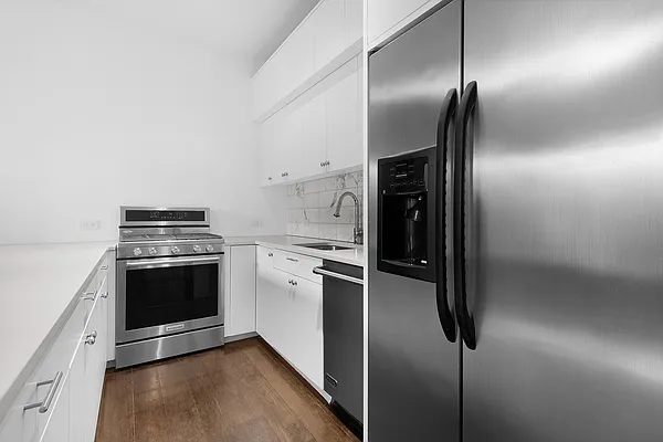 Rented by CITY SPHERE | media 17