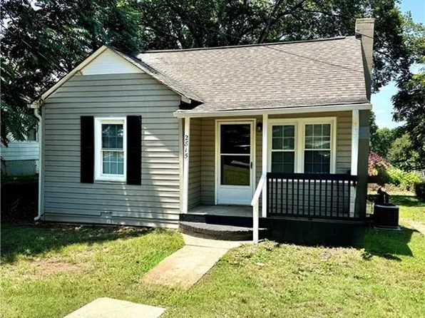 2815 Rowell St, Winston Salem, NC 27101