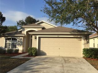 302 Delwood Breck St, Ruskin, FL 33570