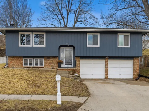 126 Rosebud Ln, Council Bluffs, IA 51503
