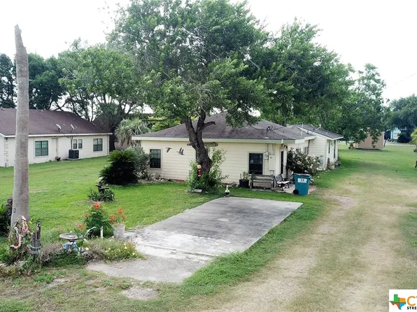 25 Boundary St, Pt Lavaca, TX 77979