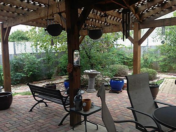 2nd image of 1324 Pegasus Dr