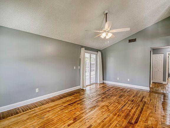 5th image of 10656 Bobbie Lane