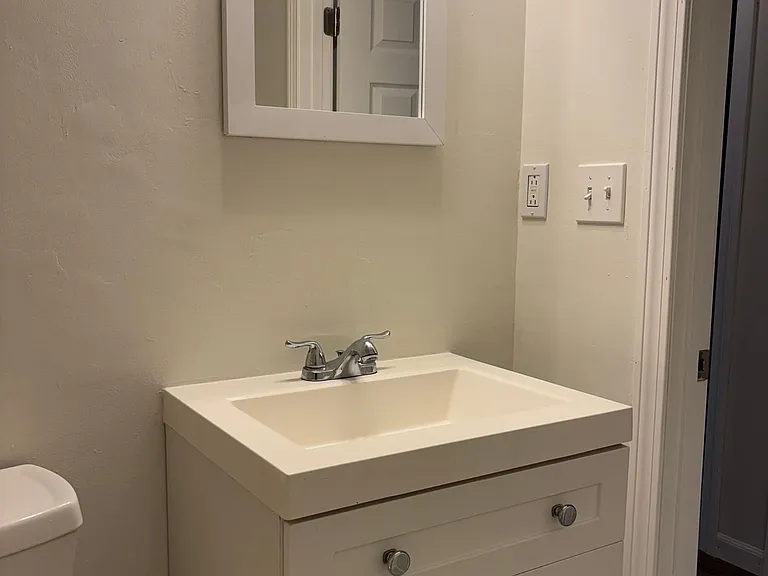 2 Knightsbridge Dr — Photo 13