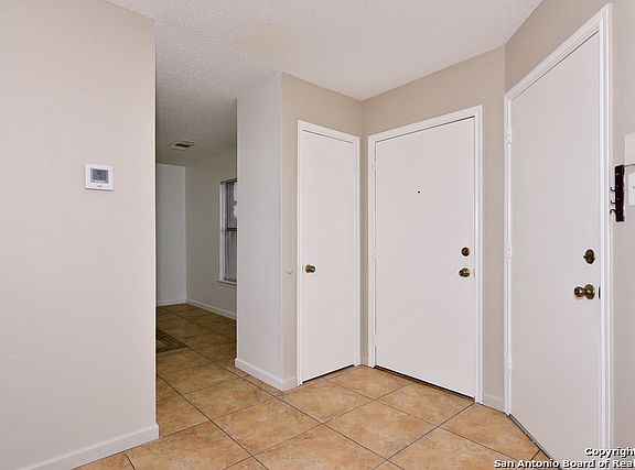 4th image of 5703 Deertail Crk