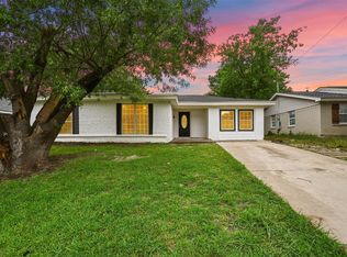 1038 Susan Dr, Garland, TX 75040