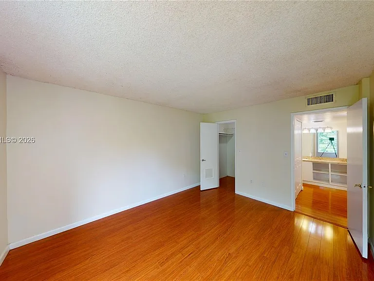 8860 Fontainebleau Blvd #405 — Photo 14
