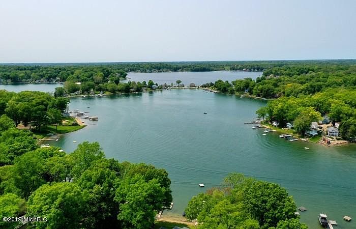 1st image of 66892 Lake Dr