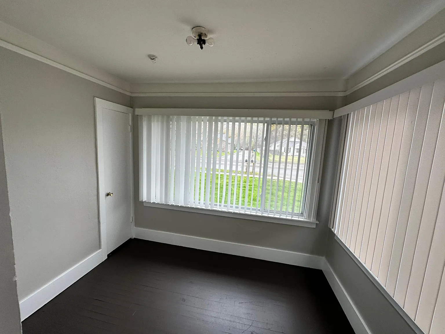 3 bed, 1000 sqft, $1,250 — Photo 2