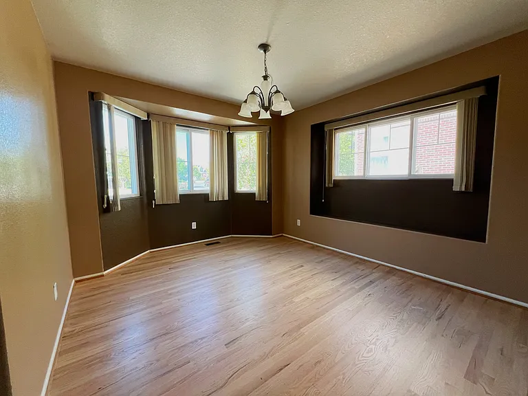 20600 E Dartmouth Dr — Photo 12