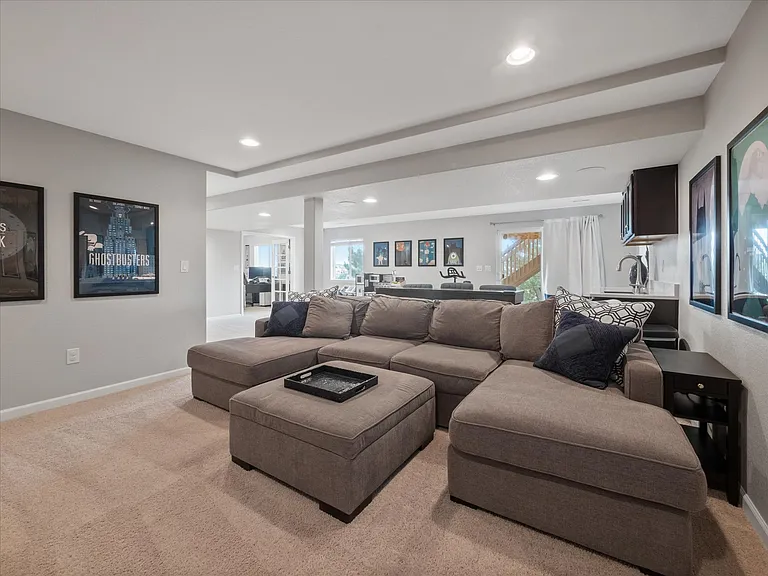 1048 Orion Way — Photo 48