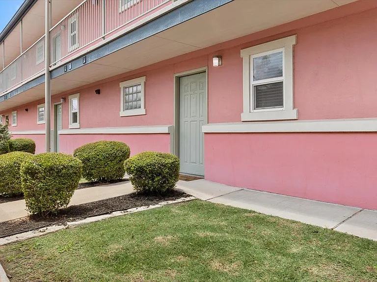 1422 Collier St #103 — Photo 20