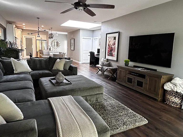 7726 E Pleasant Run — Photo 3