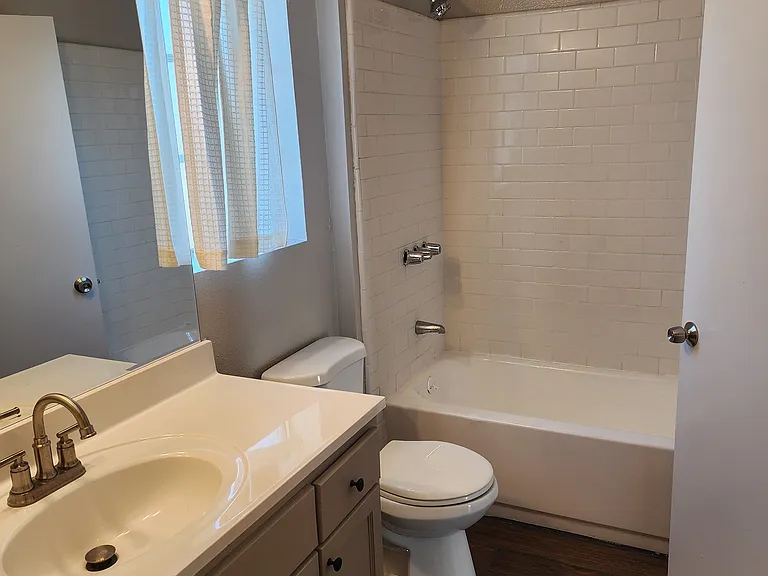 8043 Rosecrans Ave #3 — Photo 16