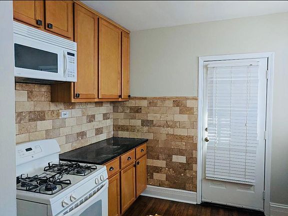 Bright Kitchen