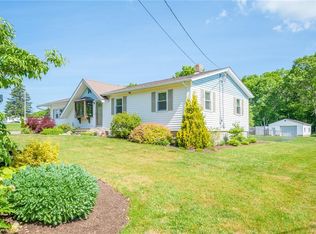 60 Furey Ave, Tiverton, RI 02878