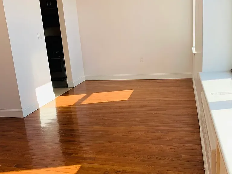 346 E 29th St #5C — Photo 4