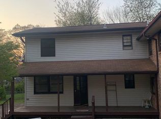 8509 Stokely Dr, Manassas, VA 20111