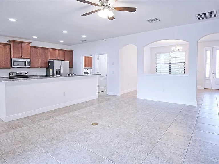 11619 Iris Spring Ct — Photo 12