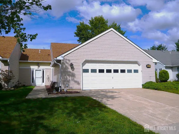 848 Sewell Rd, Monroe Township, NJ 08831
