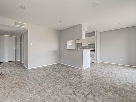 5th image of 13480 S Thorntree Dr APT 1202