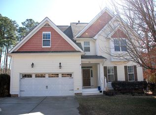 501 Avent Meadows Ln, Holly Springs, NC 27540