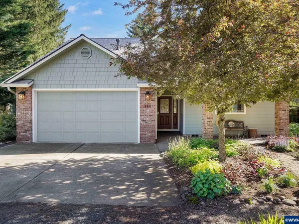 814 Juniper St, Lyons, OR 97358