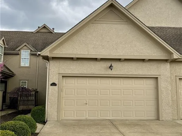 2227 NE 107th Ter, Kansas City, MO 64155