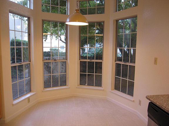 Dinette area in kitchen