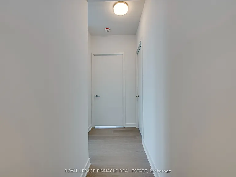 448 Burnhamthorpe Rd W #4511 — Photo 29