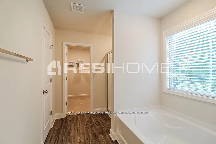 1976 Timber Fleet Ct — Photo 13