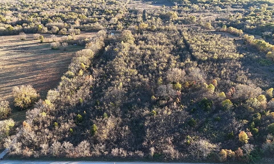 2nd image of Howard Rd