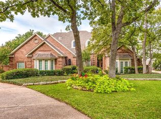 2303 Table Rock Ct, Arlington, TX 76006