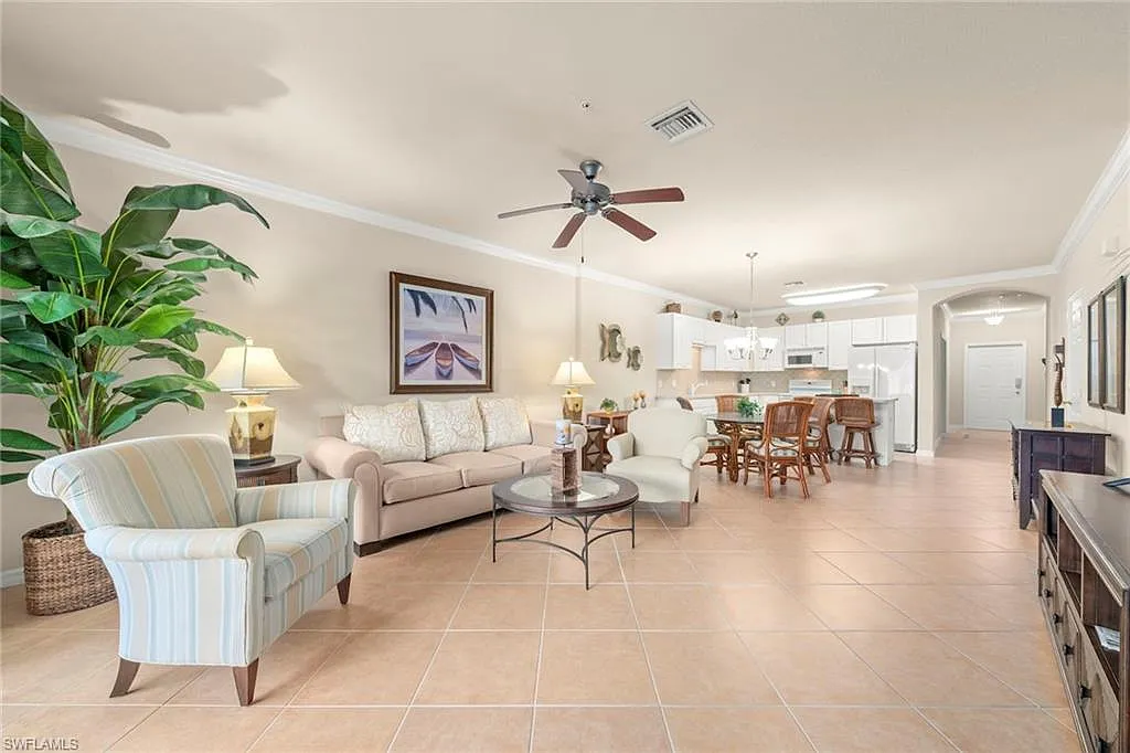 3 bed, 2.0 bath, 1504 sqft, $5,000 — Photo 4